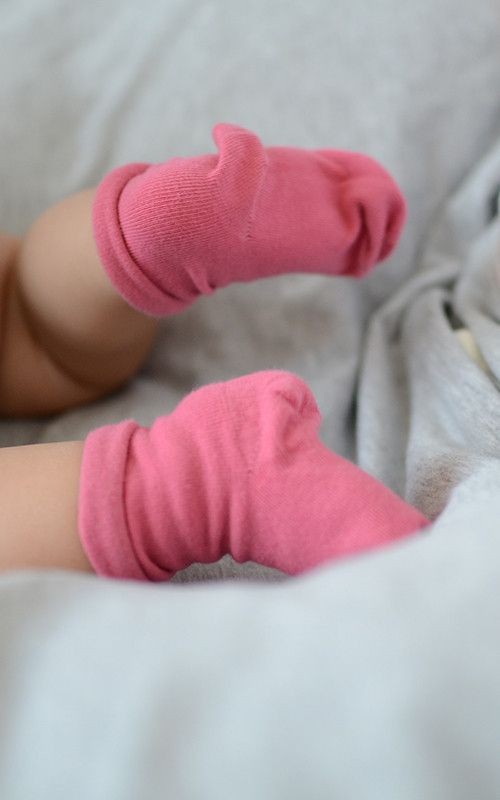 lamama-skarpetki-newborn-organiczne-puder-polkabubu-3.jpg