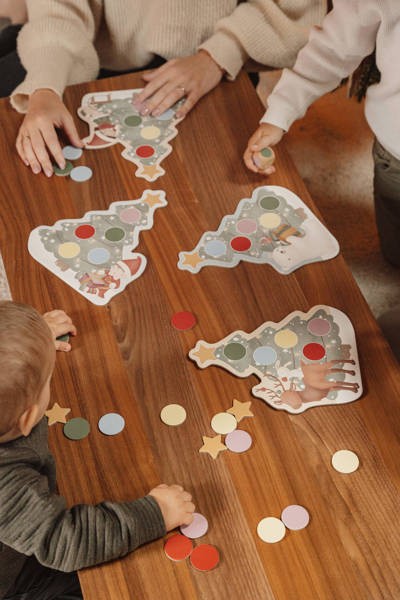 Little-Dutch-X-mas-tree-game-FSC-LD4865-polkabubu-4.jpg