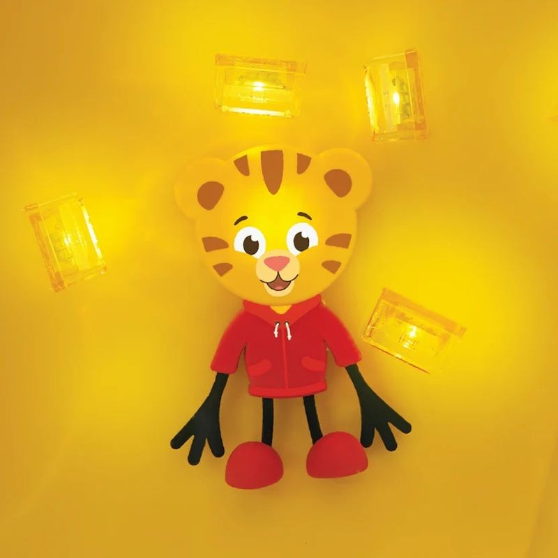 Glo-Pals-Postac-do-kapieli-daniel-zestaw-z-dwiema-kostkami-polkabubu-2.jpg