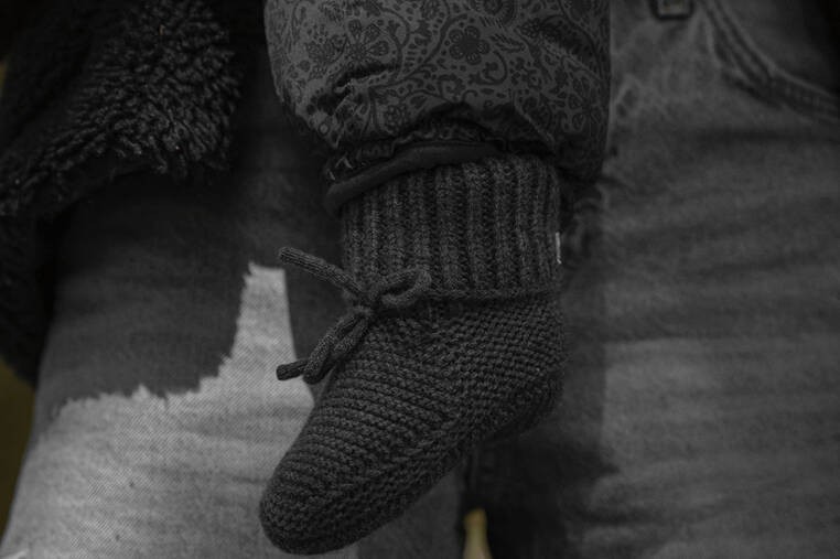 Lodger-Buciki-niechodki-z-welny-merino-100-grafitowe-Pigeon-polkabubu-2.jpg