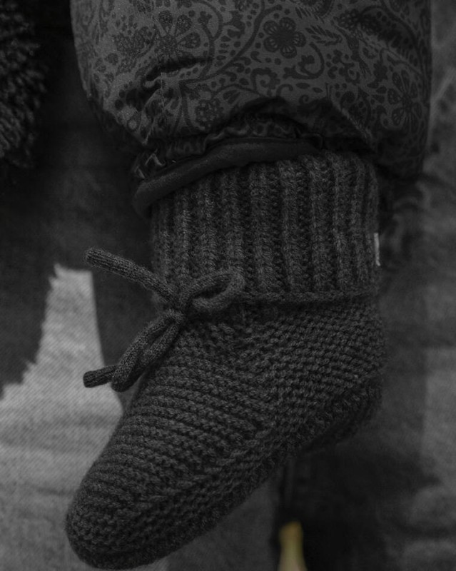 Lodger-Buciki-niechodki-z-welny-merino-100-grafitowe-Pigeon-polkabubu-8.jpg