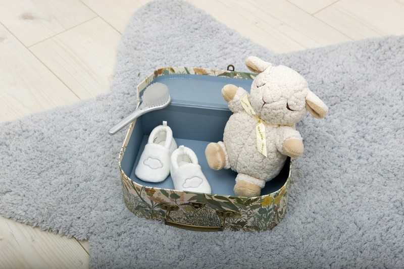szumiaca-owieczka-z-pozytywka-cloud-b-sleep-sheep-on-the-go-polkabubu-4.jpg