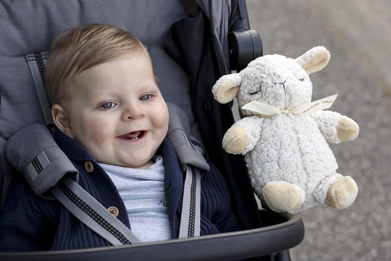 szumiaca-owieczka-z-pozytywka-cloud-b-sleep-sheep-on-the-go-polkabubu-7.jpg