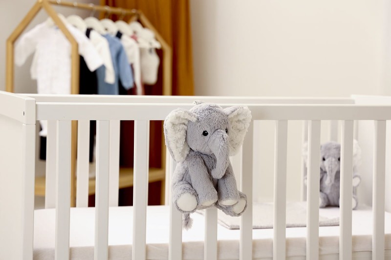 szumiacy-slon-z-pozytywka-cloud-b-elliot-elephant-polkabubu-5.jpg