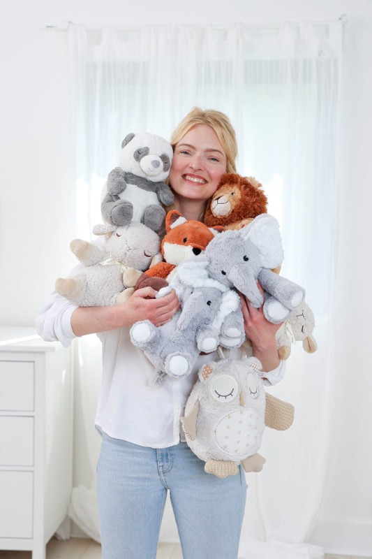 szumiacy-slon-z-pozytywka-cloud-b-elliot-elephant-polkabubu-10.jpg