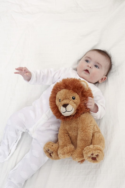 szumiacy-lew-z-czujnikiem-dzwieku-i-pozytywka-cloud-b-louis-lion-smart-sensor-polkabubu-8.jpg