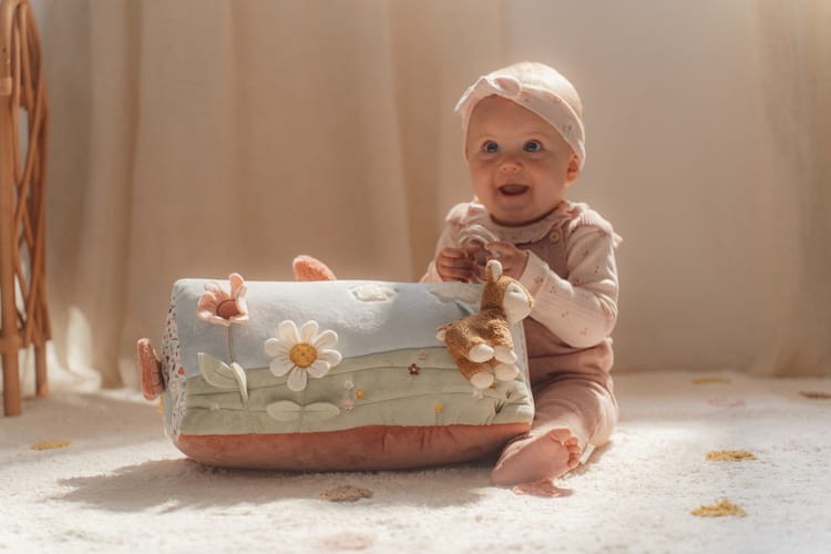 Little-Dutch-Trojkat-edukacyjny-Fairy-Garden-polkabubu-3.jpg