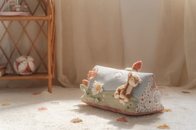 Little-Dutch-Trojkat-edukacyjny-Fairy-Garden-polkabubu-11.jpg