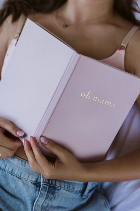 mommy-planner-Pamietnik-ciazy-soft-pink-polkabubu-2.jpg
