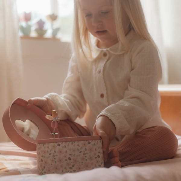 Little-Dutch-Szkatulka-na-bizuterie-z-pozytywka-Wrozka-polkabubu-5.jpg