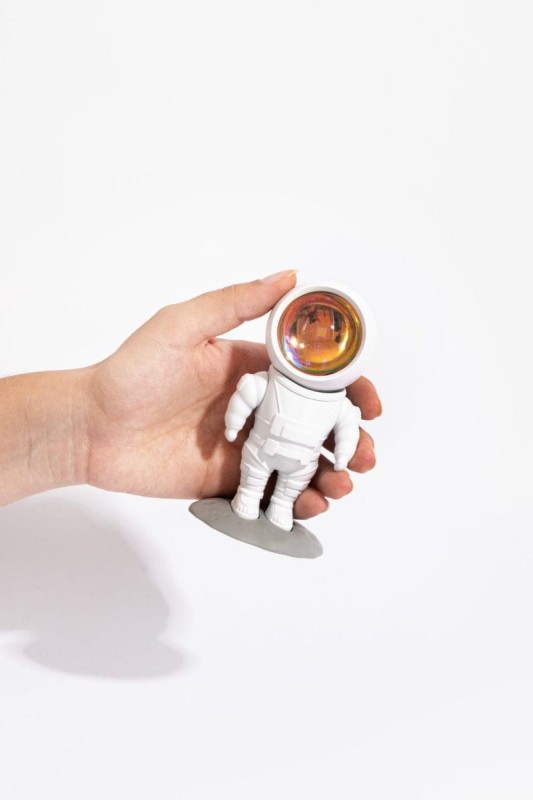 mob-Lampka-projekcyjna-Astronauta-pomaranczowy-zachod-slonca-polkabubu-3.jpg