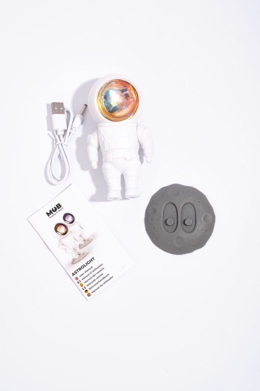 mob-Lampka-projekcyjna-Astronauta-pomaranczowy-zachod-slonca-polkabubu-5.jpg