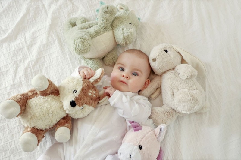 cloud-b-szumiacy-krolik-z-czujnikiem-ruchu-i-pozytywka-lovelight-buddies-billy-bunny-polkabubu-10.jpg