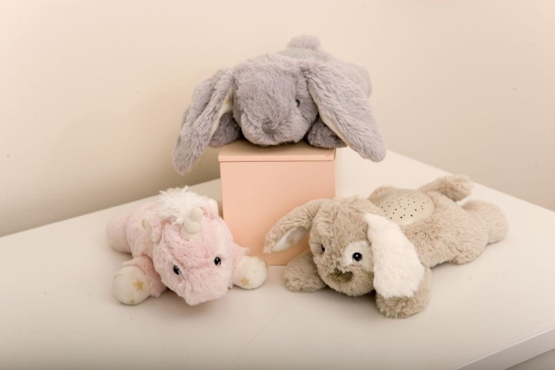 cloud-b-pluszowy-projektor-dla-dzieci-krolik-benny-przyjaciel-do-snu-dream-buddies-polkabubu-10.jpg