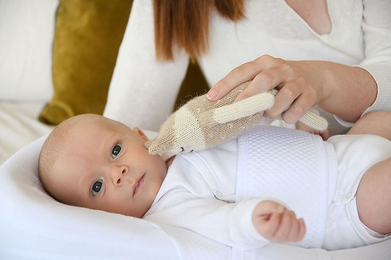 Red-Castle-Ergonomiczny-materac-dla-niemowlat-Cocoonababy-Fleur-de-coton-R-Blanc-polkabubu-16.jpg