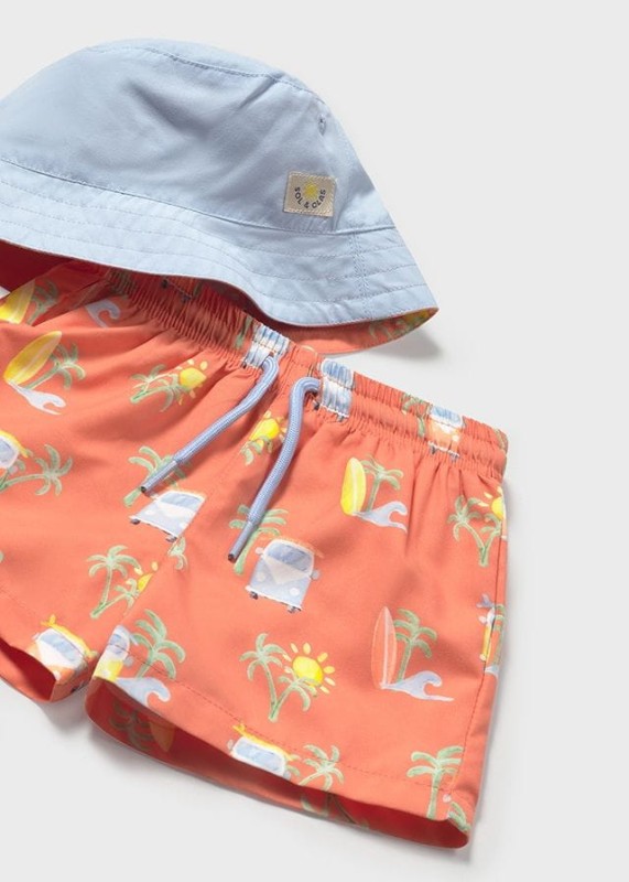 Zestaw plażowy Mayoral dla chłopca – kapelusz bucket hat i szorty kąpielowe w pomarańczowy wzór wakacyjny , szorty kąpielowe