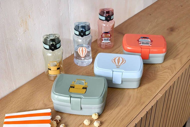 Lassig-Zestaw-na-lunch-Lunchbox-Tritanowa-butelka-bidon-460-ml-Tiny-Drivers-Woz-strazacki-polkabubu-3.jpg
