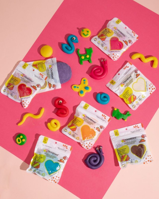 ChildGen-Naturalna-ciastolina-do-zabawy-9-KOLOROW-eko-pack-9-szt-125-g-Re-Fill-Play-Dough-polkabubu-2.jpg