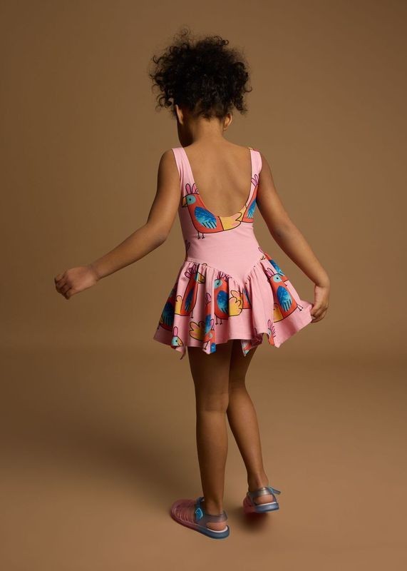 Balerina Dress PINK PARROTS – detal wycięcia na plecach