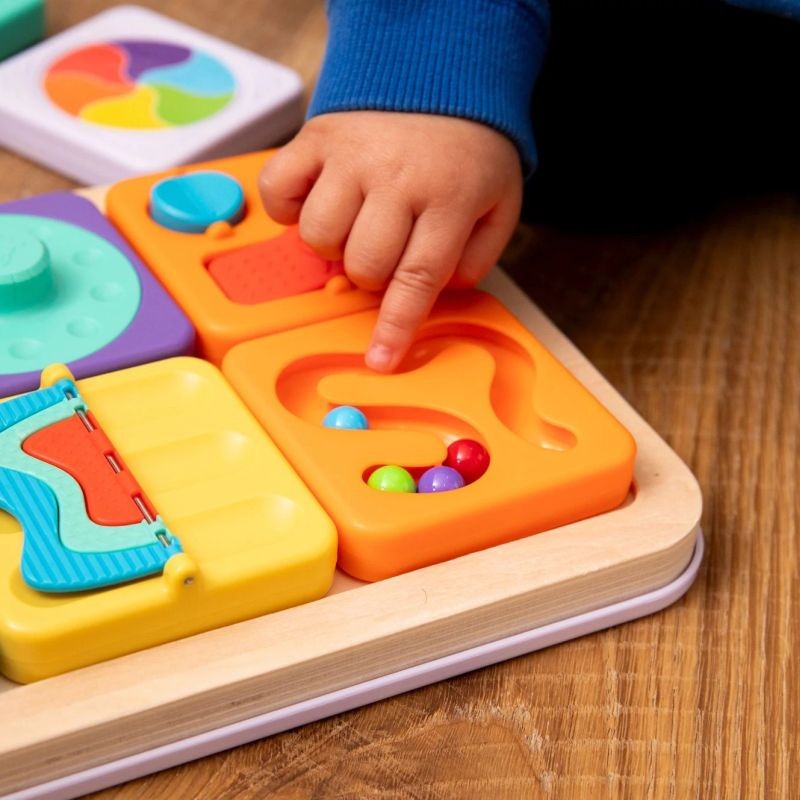 fat-brain-toys-Kwadraty-Magnetyczne-Sensoryczne-PlayTab-polkabubu-4.jpg