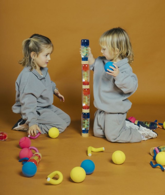 Petit-Boum-Butelka-sensoryczna-dwufazowa-MOVE-SPIRALA-rozowa-polkabubu-7.jpg
