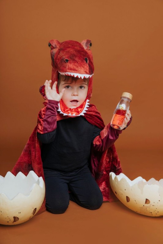 Butelka z dinozaurem T-Rexem w kolorowym płynie sensorycznym