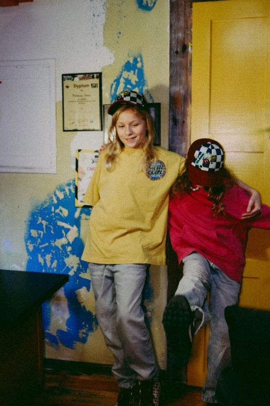 chessboard_small_kids_cap_3.jpg