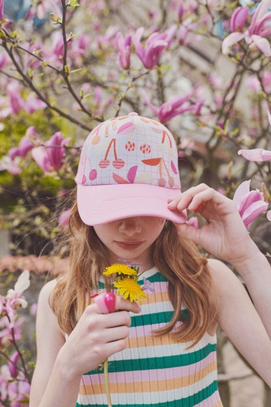 Bawełniany pasek przeciwpotny w czapce dziecięcej Cherries Small Kids Cap DASHKI – komfort noszenia