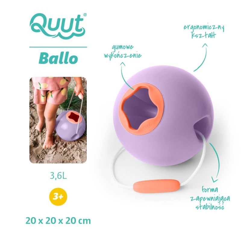 Dziecko bawiące się wiaderkiem Ballo Quut na plaży