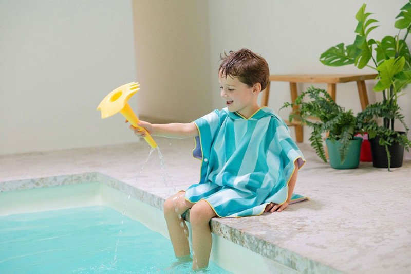 174905-5425031174905-QUUT-Dwustronne-poncho-kapielowe-dla-dzieci-Lagoon (11).jpg