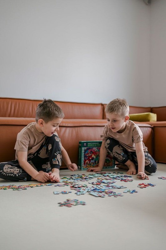Opakowanie puzzli Mudpuppy Potężne Dinozaury 64 el.