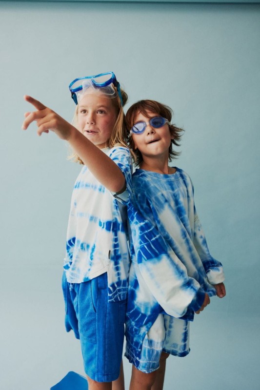 GLACIER COMFORT FIT SHORTS 2.0 – tie-dye szorty dziecięce | MINIKID