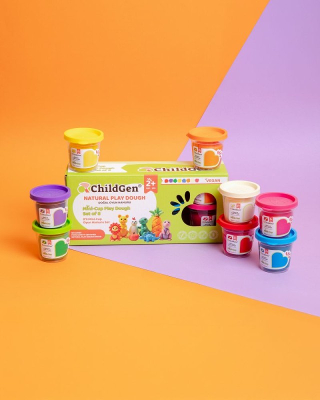Naturalna ciastolina ChildGen w kolorowych kubkach