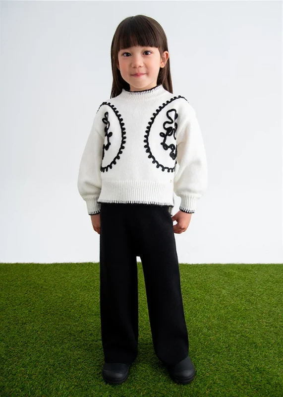Sweter z haftem i trykotowe spodnie dla dziewczynki