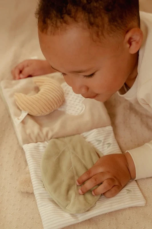 Książeczka sensoryczna dla niemowląt 0 m+ Little Dutch