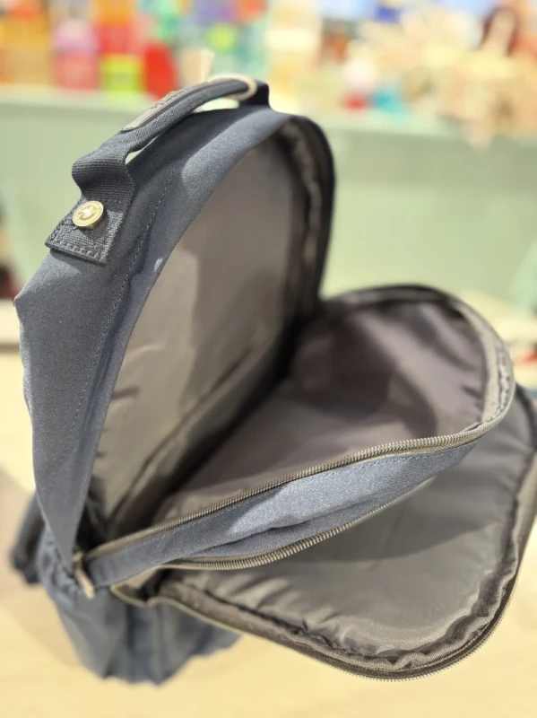 srodek plecaka new york 1.webp