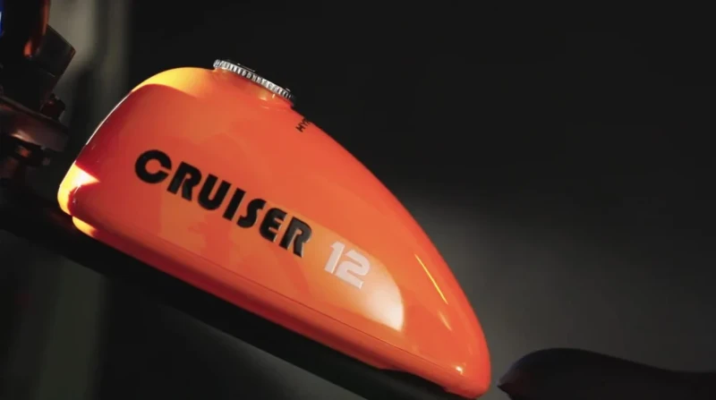 Motor dziecięcy z głośnikiem Bluetooth i światłami LED Hyper Gogo