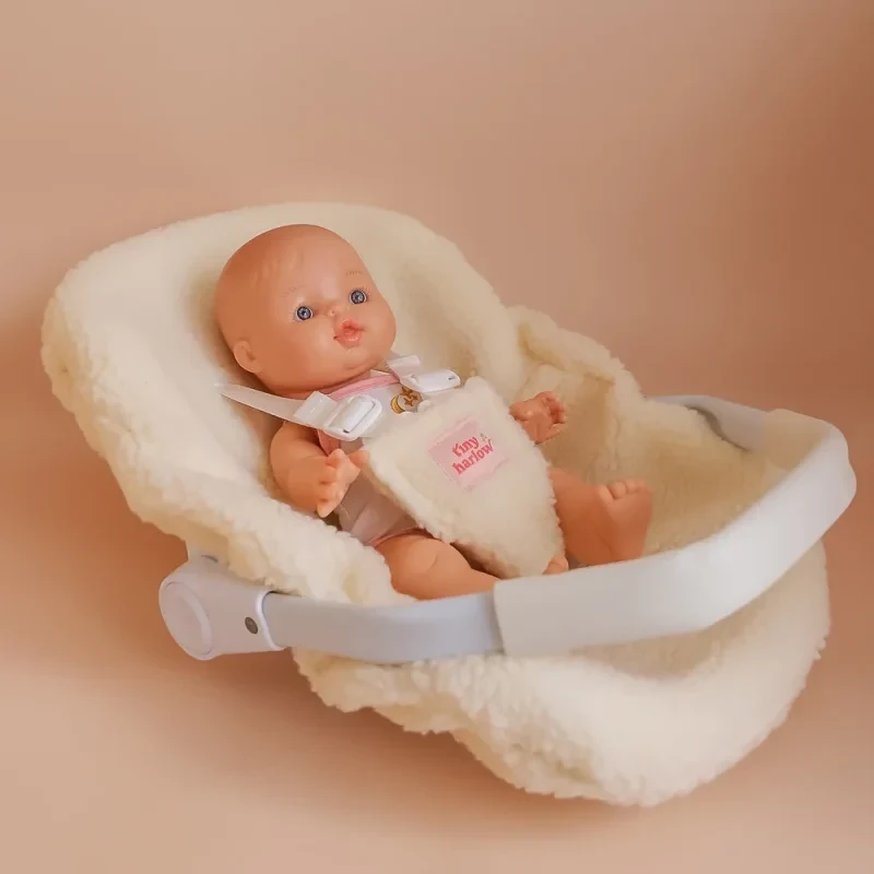 Tiny Harlow fotelik do autka dla lalek z pasami bezpieczeństwa