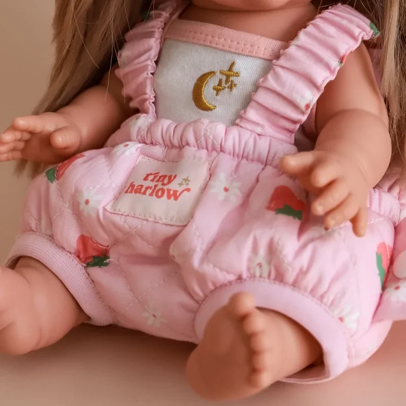 Uniwersalne nosidełko dla lalek 32-40 cm Strawberry Tiny Harlow