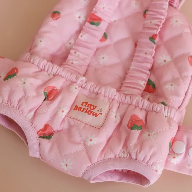 Dziecięce nosidełko dla lalki Strawberry łatwe do zapinania