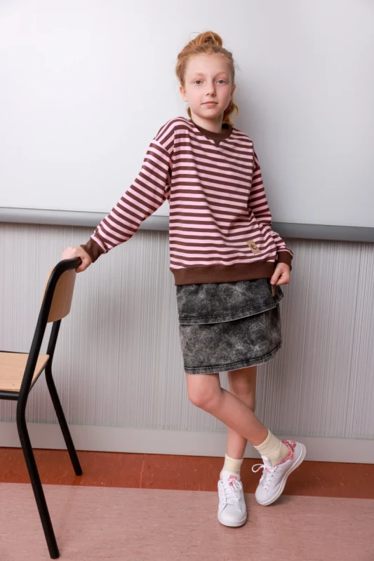 Bluza OVER Choco-Pink TUSS – tył, oversize bluza dziecięca w paski