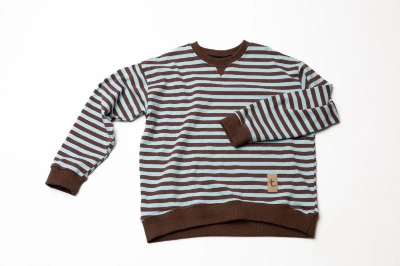Bluza OVER Choco-Blue TUSS – przód, brązowo-niebieska bluza dziecięca w paski
