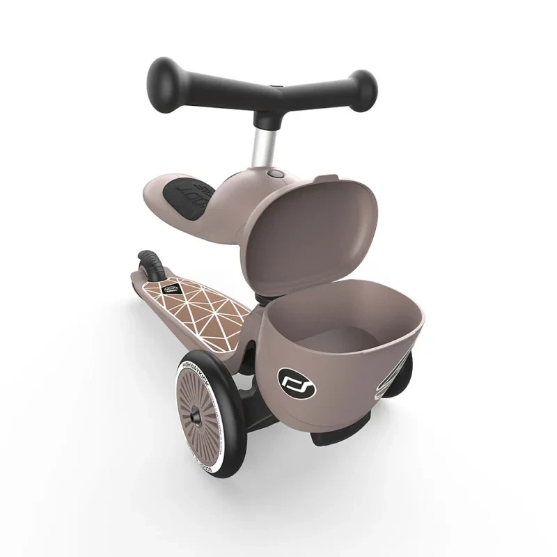 4897033966054-96605-SCOOTANDRIDE-Highwaykick-1-Lifestyle-2w1-Jezdzik-i-hulajnoga-z-zamykanym-schowkiem-1-5-lat-Brown-Lines-(12).webp