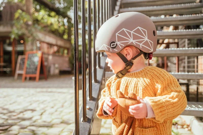 4897033966054-96605-SCOOTANDRIDE-Highwaykick-1-Lifestyle-2w1-Jezdzik-i-hulajnoga-z-zamykanym-schowkiem-1-5-lat-Brown-Lines-(58).webp