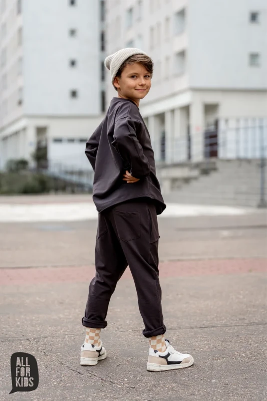Polskie spodnie dziecięce brązowe All For Kids