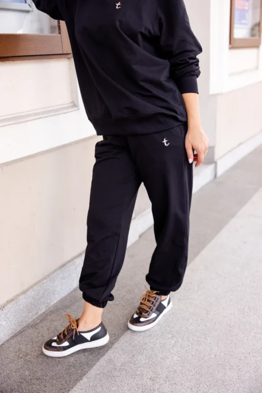 Spodnie damskie LOOSE Czarne Black TUSS – Wygoda i Styl