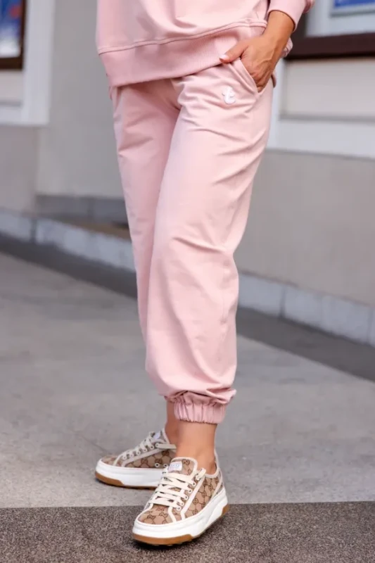Spodnie damskie LOOSE Różowe Pink TUSS przód