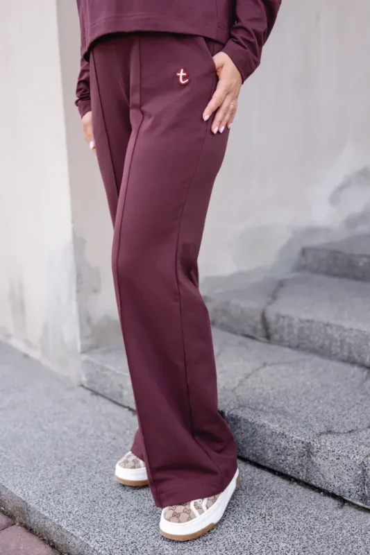 Spodnie damskie CHIC Bordo Burgundy TUSS – widok z przodu