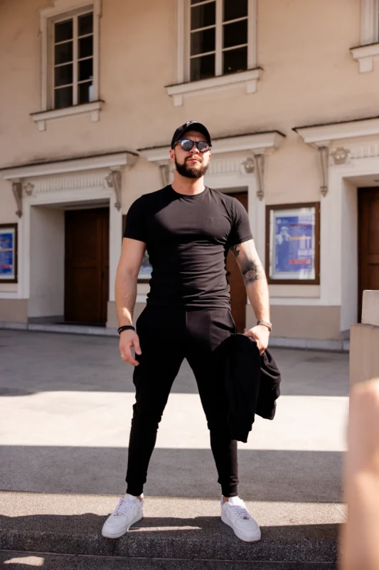 Stylowy t-shirt męski Tuss&Sons komfortowy i trwały