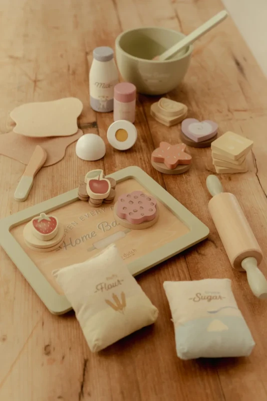 Drewniany zestaw do pieczenia z akcesoriami Little Dutch